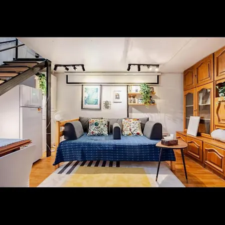 Uhome Park Homestay